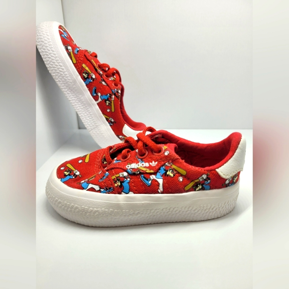 Adidas x Disney Baseball Goofy shoes. Size 5K